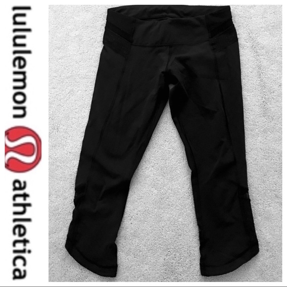 💕SALE💕 Lululemon Black Just Breathe Crops - Picture 5 of 15